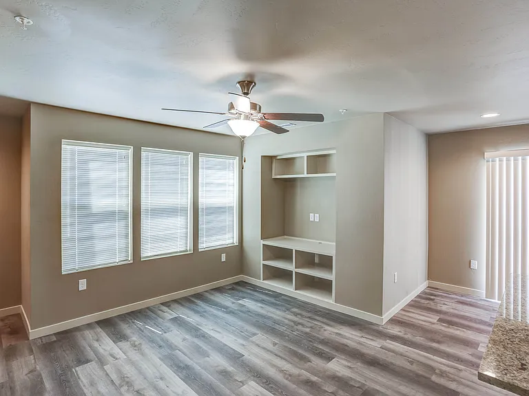 Cedar Park & Canyon Falls Townhomes — Photo 6