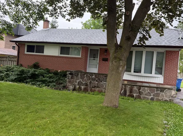 (undisclosed Address), Aurora, ON L4G 1Z6