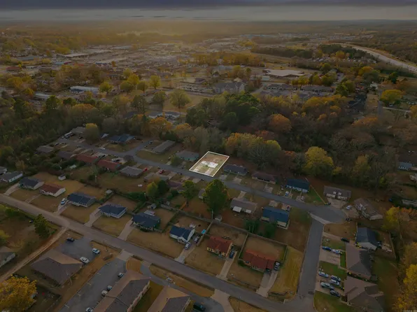 117 A & B Park Dr #A, Cabot, AR 72023