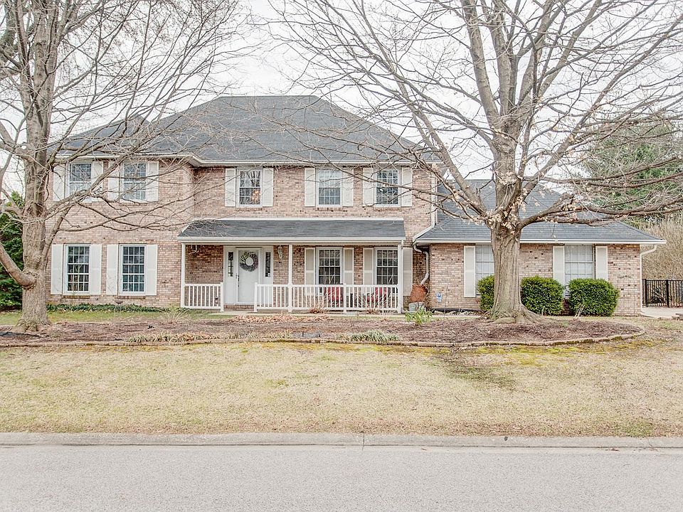 2nd image of 134 Hickory Lk