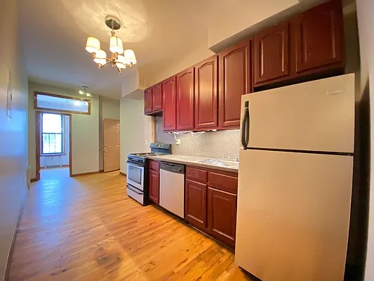 Rented by Simply Brooklyn Realty Inc | media 4