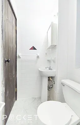 Rented by PocketBroker Inc | media 40