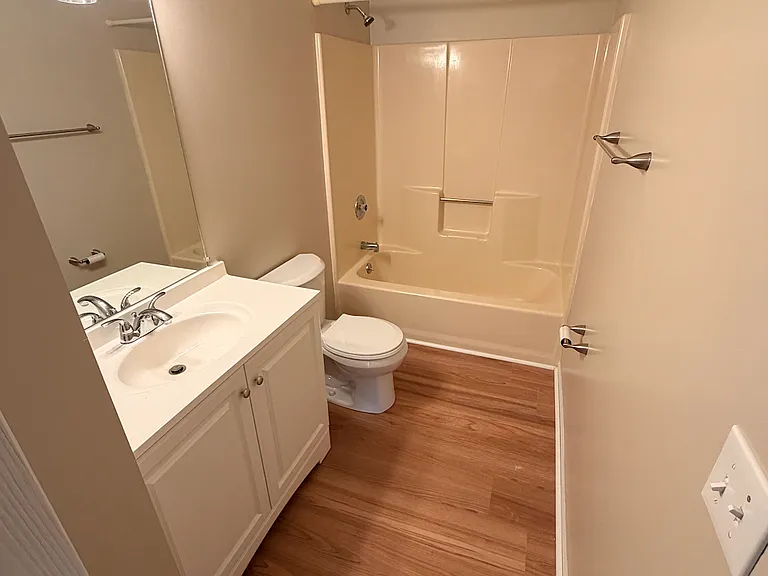 8553 Pleasantwood Ave NW #6 — Photo 7