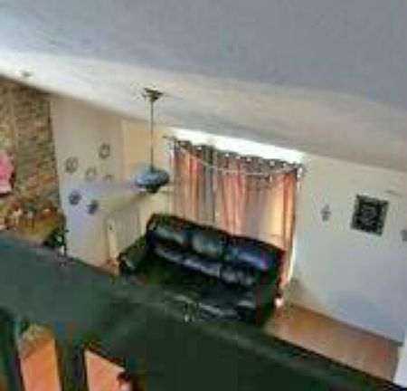 3rd image of 11806 Bremen Dr
