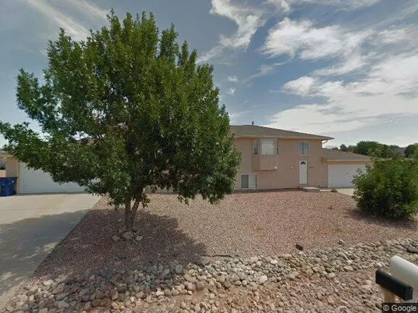 437 W Morning Glory Dr, Pueblo, CO 81007