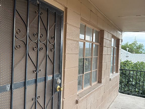 2nd image of 405 S Florence St APT 4