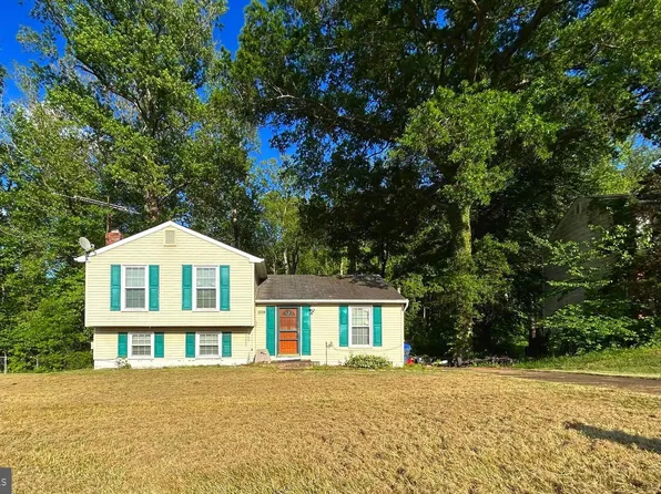 2228 Bridle Path Dr, Waldorf, MD 20601