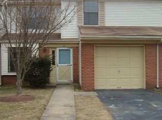 70 Stanwick Ct, Somerset, NJ 08873