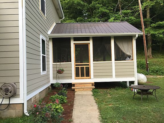 Screen porch exterior 