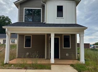 804 3rd Street Pl SW, Hickory, NC 28602