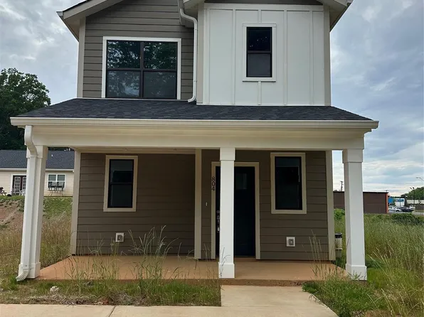 804 3rd Street Pl SW, Hickory, NC 28602