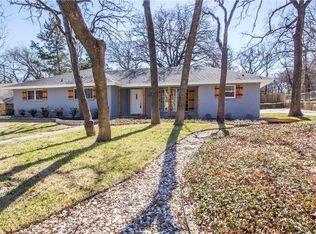 507 Summit Ridge Dr, Euless, TX 76039