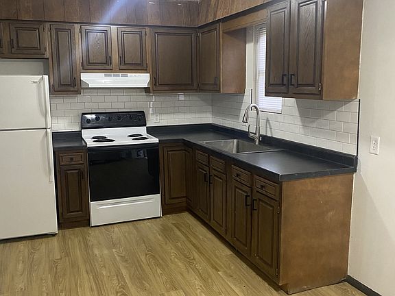 3rd image of 3021 Lovers Ln APT B