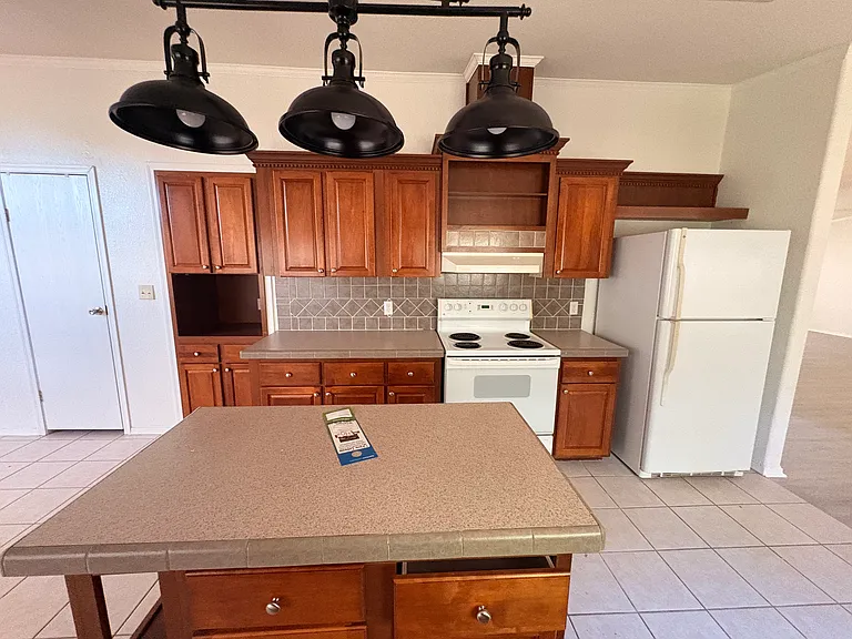 200 Texas Oak Dr — Photo 8