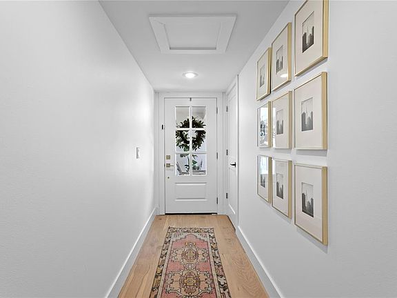 4th image of 4512 W San Rafael St