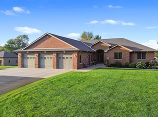 9508 Coral Ct, Demotte, IN 46310