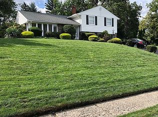 1226 Oliver Rd, Huntingdon Valley, PA 19006