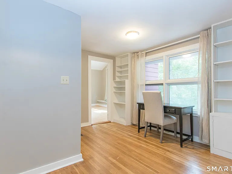 211 New Canaan Rd — Photo 29