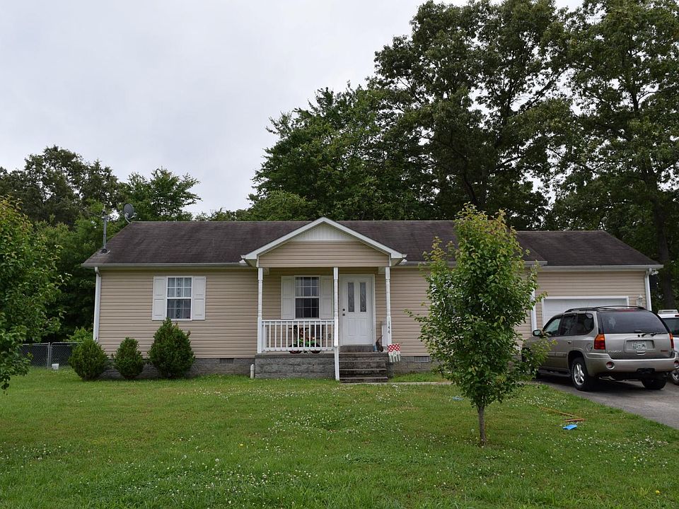 1st image of 144 Brook Hollow Cir