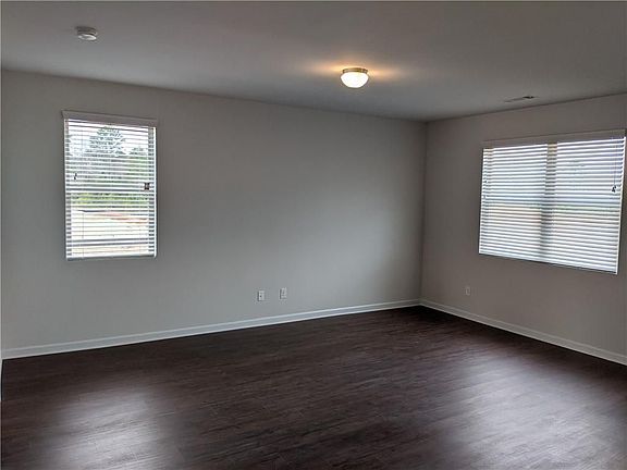 3rd image of 529 Overo Dr