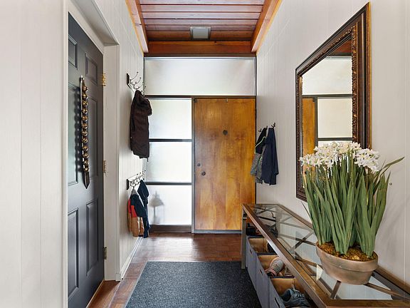 5th image of 6225 Moraine Ave