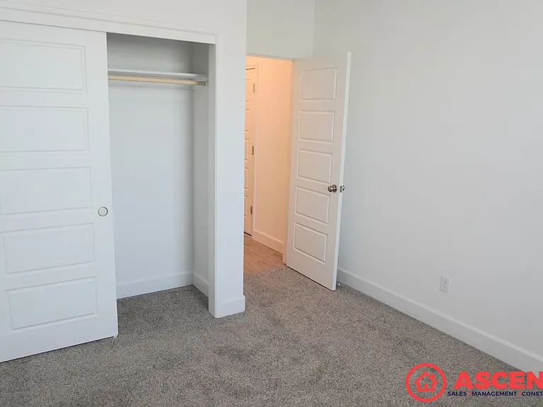 9313 Willow Terrace Dr — Photo 8