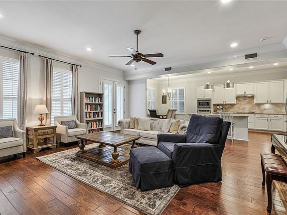 5th image of 6156 Milne Blvd