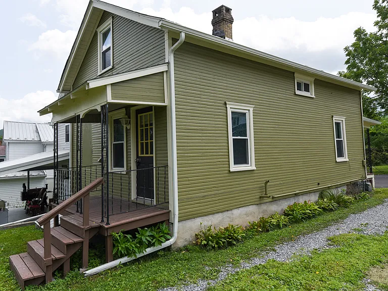 124 Union St — Photo 2