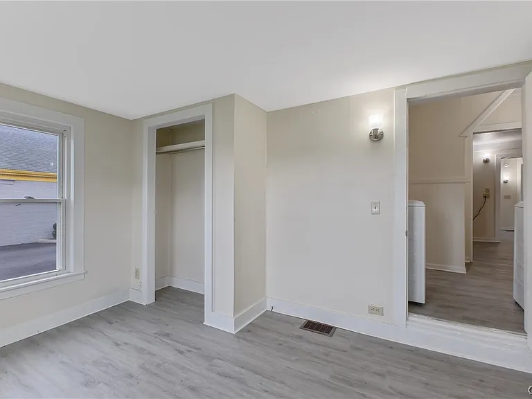 188 W Bridge St — Photo 14