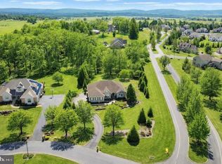 1000 Glenwood Ln, Lebanon, PA 17042