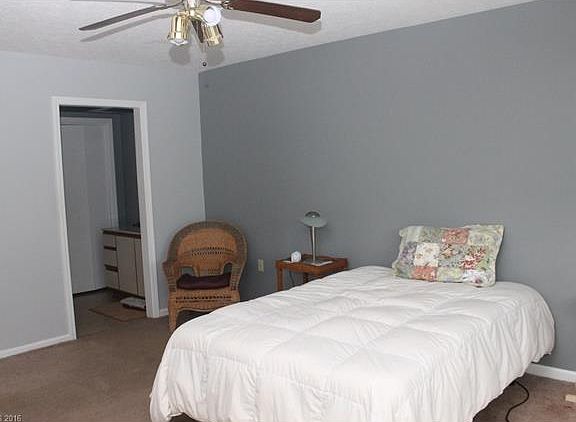 5th image of 206 Laurel Park Pl #11B