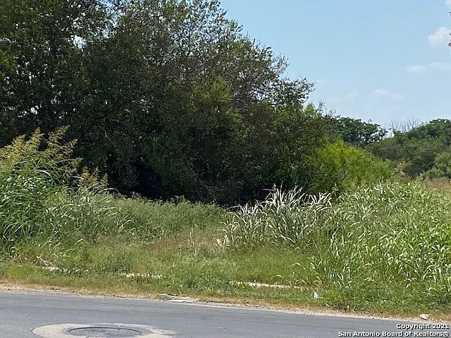 1st image of 318 Proctor Blvd