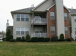 402 Ripley Ct, Piscataway, NJ 08854