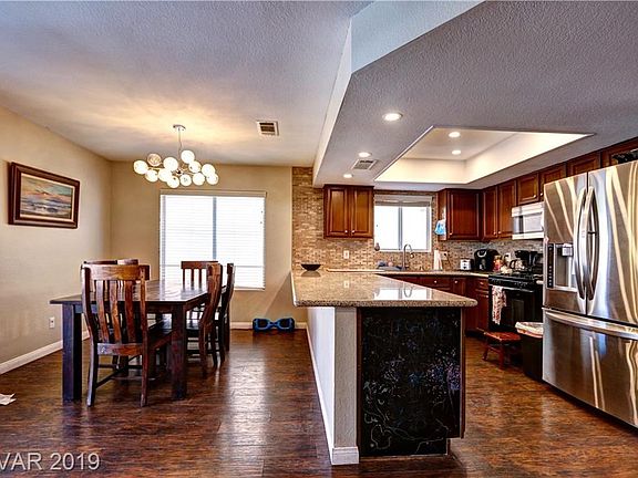 5th image of 1124 Daytona Ln