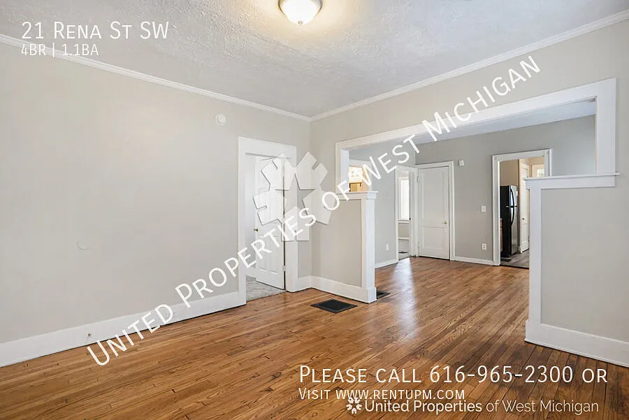 Available Now | Spacious 4 Bedroom, 1.5 Bath Single Family Home | Hardwood Floors | Located in th... — Photo 4
