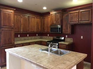 8880 Napton Way, Elk Grove, CA 95624