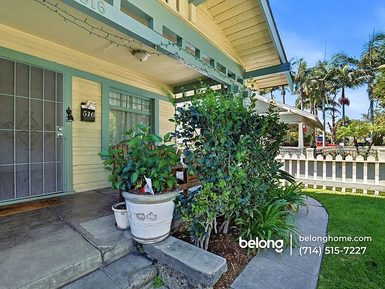 516 S Van Ness Ave — Photo 11
