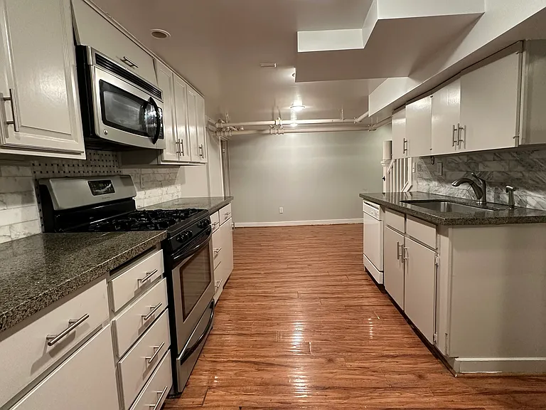 4746 16th Ave NE #3 — Photo 3
