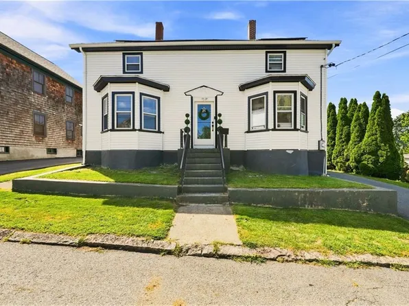 185 Hilton St, Tiverton, RI 02878