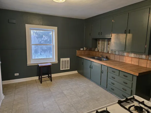543 S Main St #543, Attleboro, MA 02703
