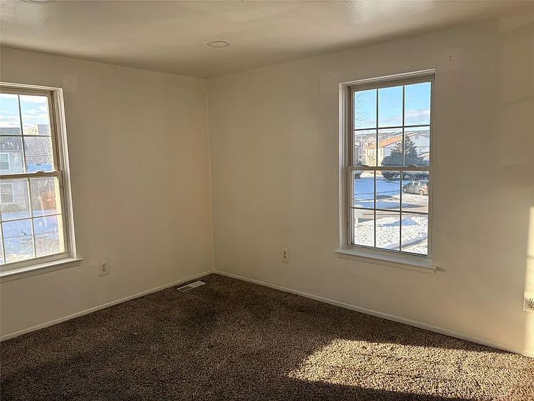 35314 Tall Oaks Dr — Photo 7