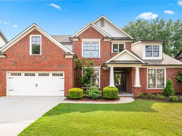 6112 Stillwater Trl, Flowery Branch, GA 30542
