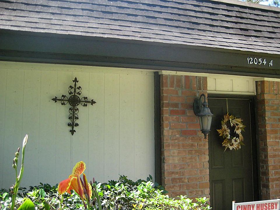 1st image of 12054 Mighty Oak Dr