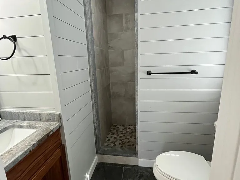 106 Airport Rd — Photo 10