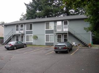 17647 SE Stark St, Portland, OR 97233
