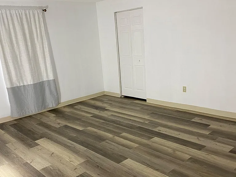 14 Shadowbrook Ln #50 — Photo 4