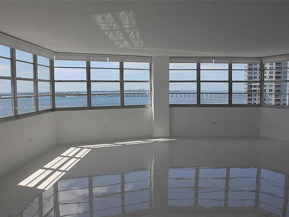 2nd image of 905 Brickell Bay Dr APT 1927