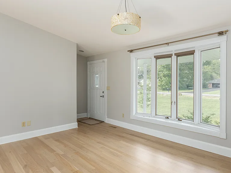 4002 Harlem Rd — Photo 18