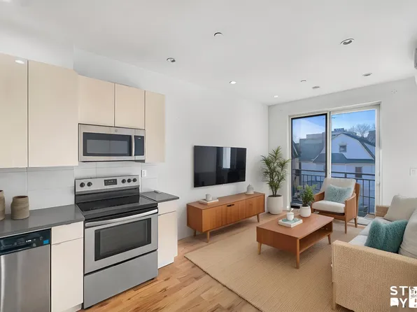 860 E 35th St, Brooklyn, NY