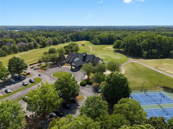 1804 Lake Pointe Cir, Locust Grove, GA 30248